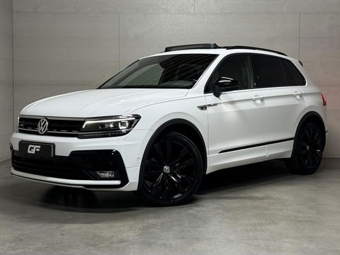 Volkswagen Tiguan 1.5 TSI R-Line Black Edition Pano Virtual Dynaudio 360° NAP