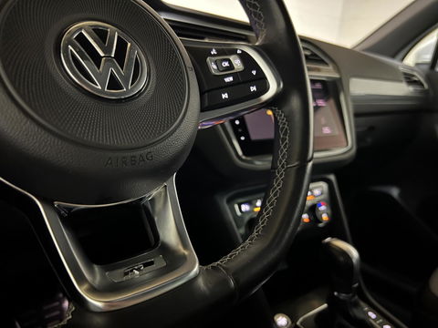 Volkswagen Tiguan 1.5 TSI R-Line Black Edition Pano Virtual Dynaudio 360° NAP
