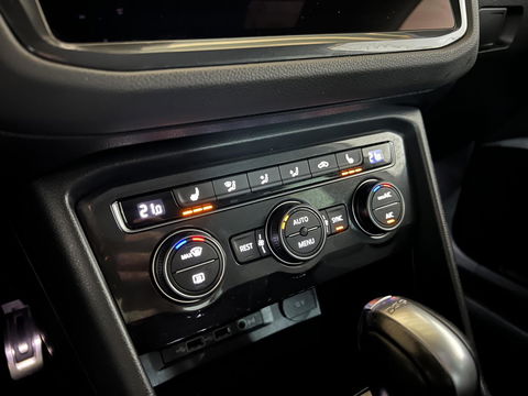Volkswagen Tiguan 1.5 TSI R-Line Black Edition Pano Virtual Dynaudio 360° NAP