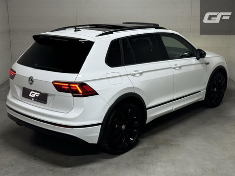 Volkswagen Tiguan 1.5 TSI R-Line Black Edition Pano Virtual Dynaudio 360° NAP