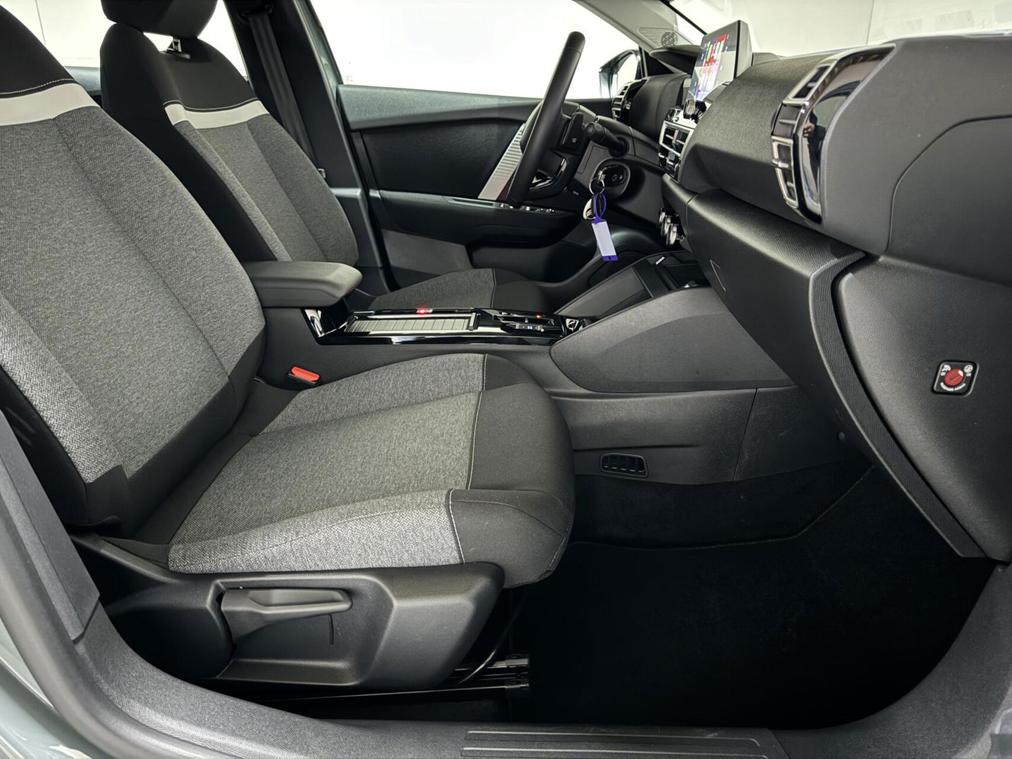 Citroën C4 1.2 Hybrid Automaat Carplay Cruise Navi Trekh. Fabrieksgarantie