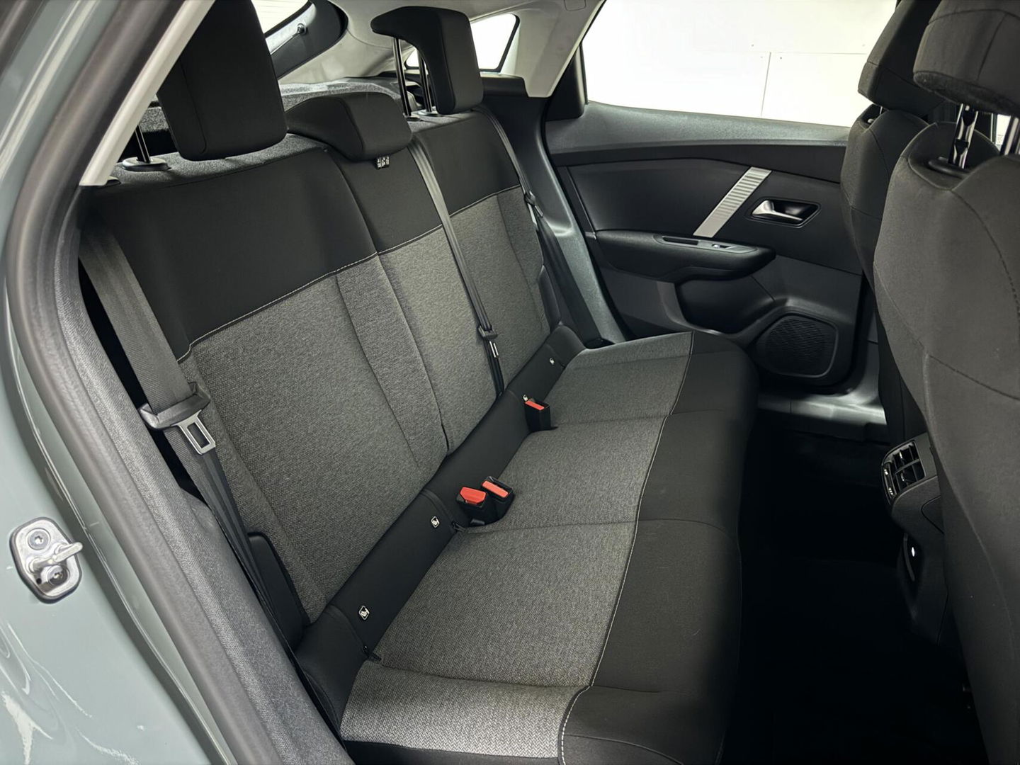 Citroën C4 1.2 Hybrid Automaat Carplay Cruise Navi Trekh. Fabrieksgarantie