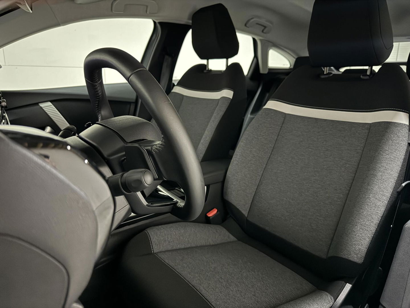 Citroën C4 1.2 Hybrid Automaat Carplay Cruise Navi Trekh. Fabrieksgarantie