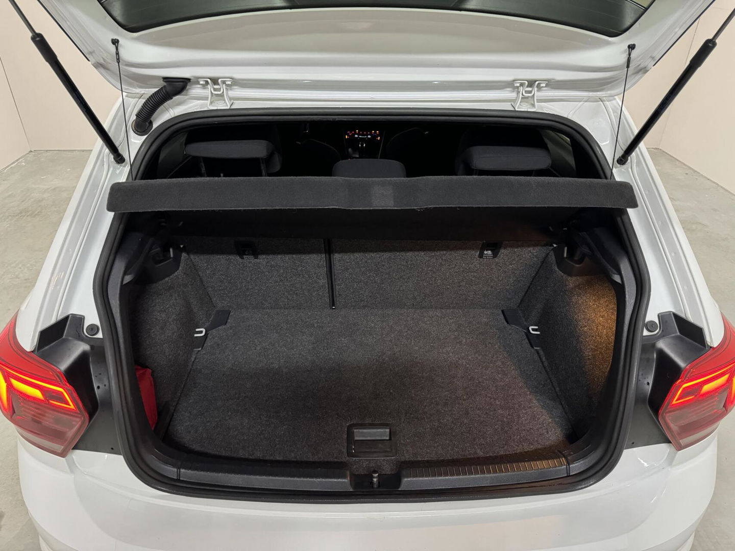 Volkswagen Polo 2.0 TSI GTI Pano DSG Virtual Beats Camera Carplay