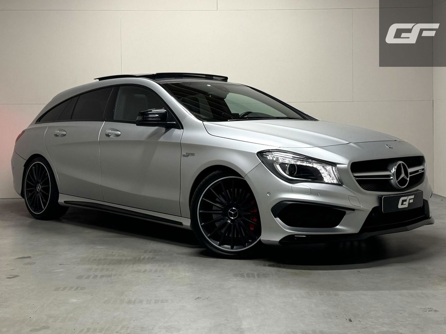 Mercedes-Benz CLA Shooting Brake AMG 45 4MATIC Pano Leer Memory