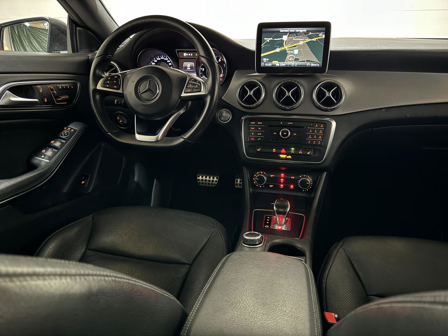 Mercedes-Benz CLA Shooting Brake AMG 45 4MATIC Pano Leer Memory