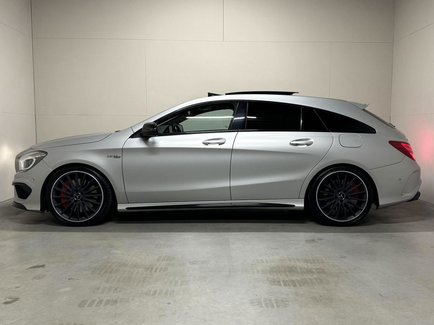 Mercedes-Benz CLA Shooting Brake AMG 45 4MATIC Pano Leer Memory