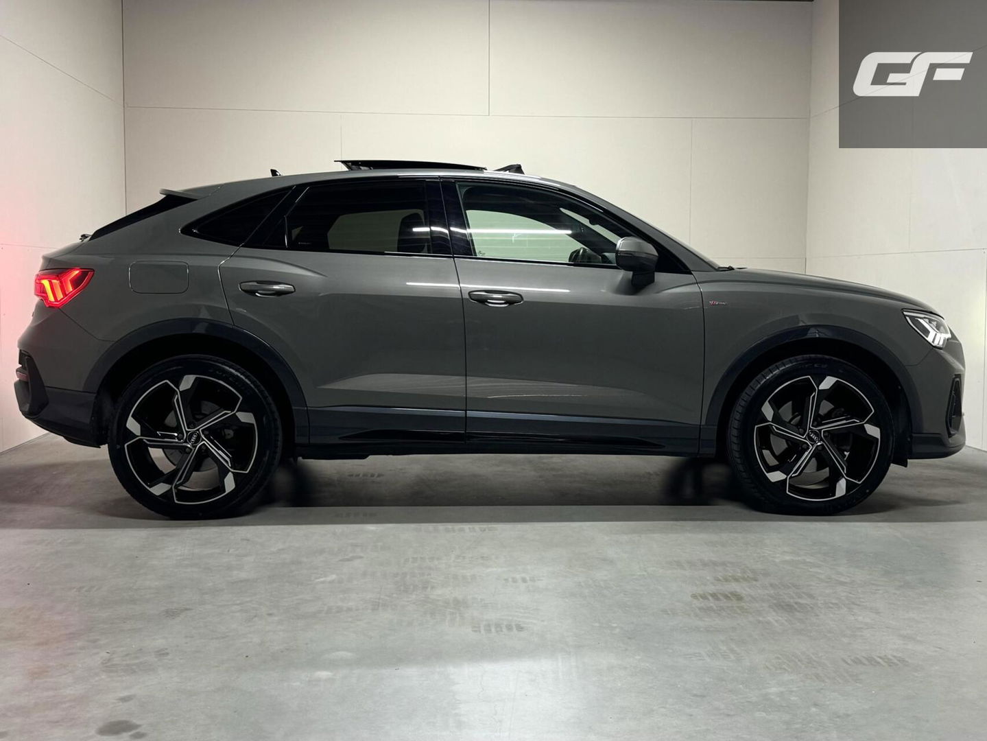 Audi Q3 Sportback 45 TFSI e Black Edition Pano Sonos 360º ACC Trekh.