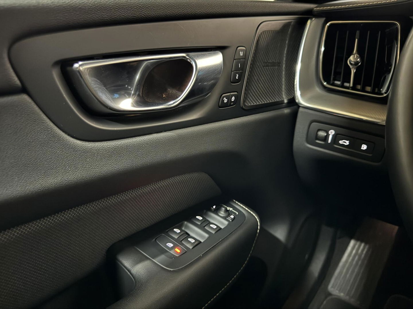 Volvo XC60 2.0 T8 AWD Polestar Engineered Pano H/K Autopilot Camera