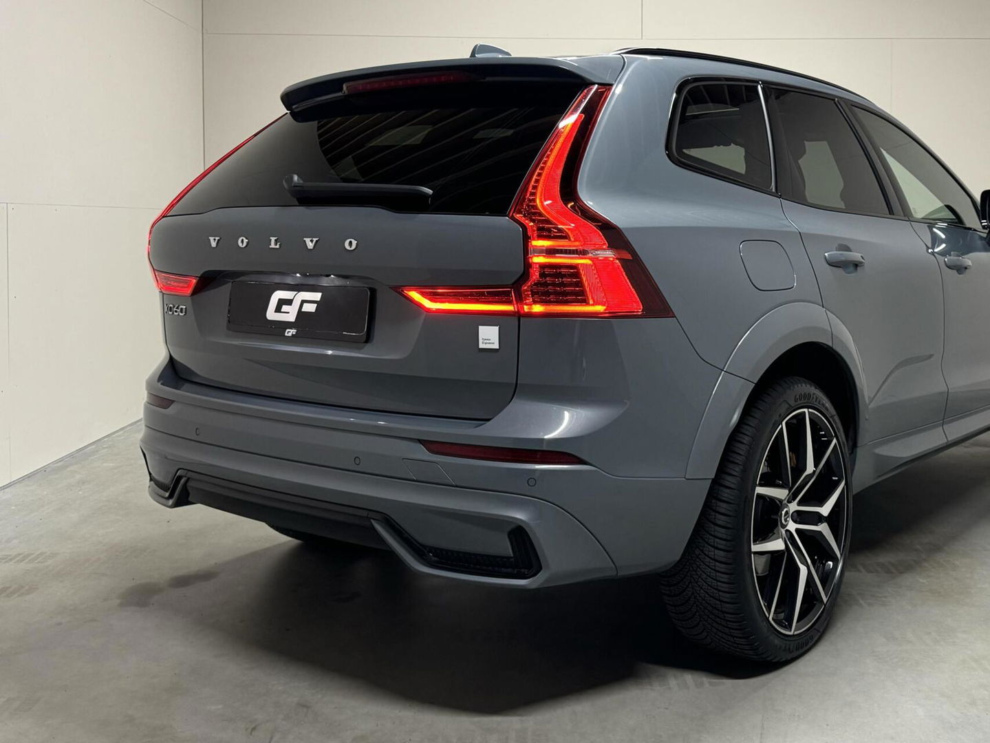 Volvo XC60 2.0 T8 AWD Polestar Engineered Pano H/K Autopilot Camera