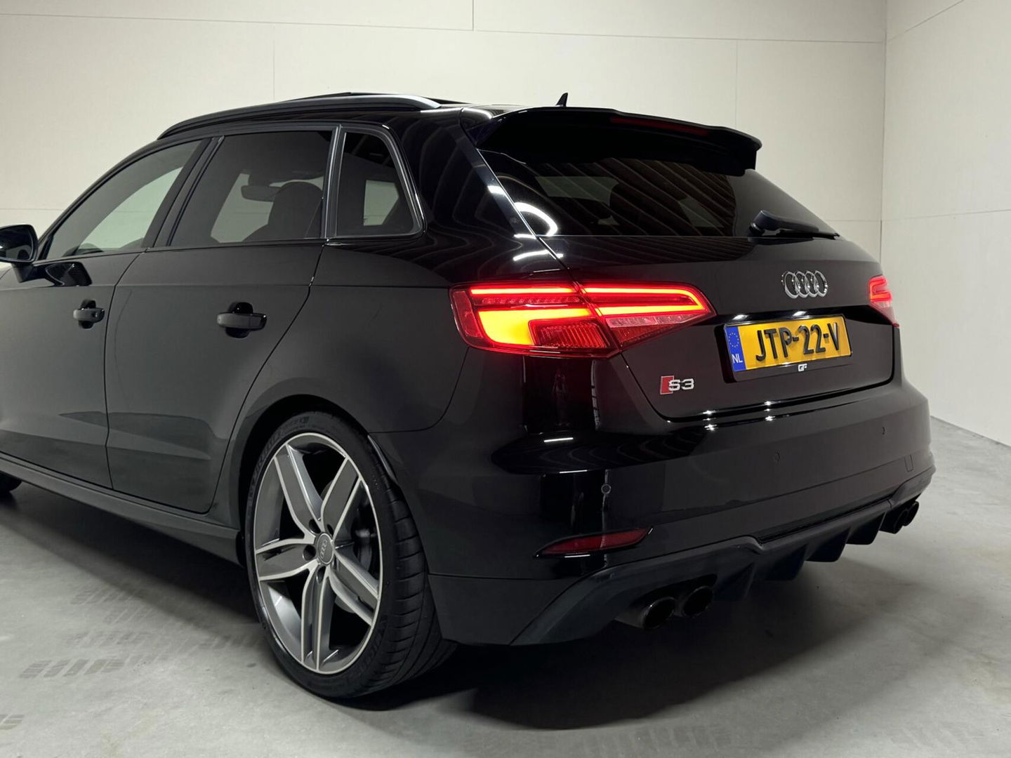 Audi S3 2.0 TFSI S3 Quattro Pano RS Seats B&O Virtual ACC Sfeerv.