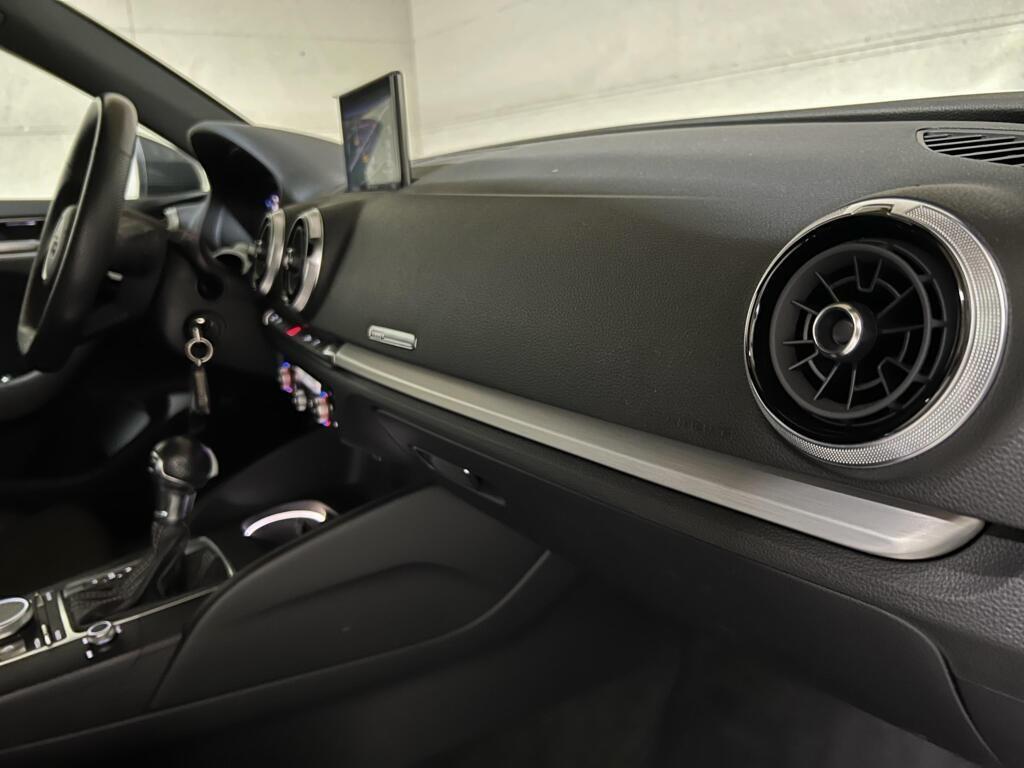 Audi A3 Sportback 35 TFSI 150PK S-Line Black Edition Virtual