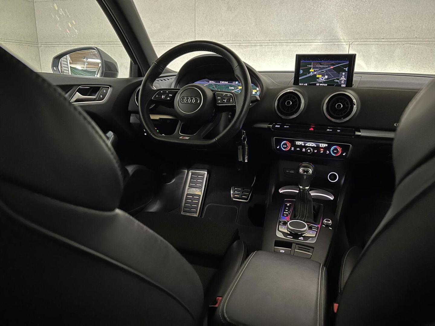 Audi A3 Sportback 35 TFSI 150PK S-Line Black Edition Virtual