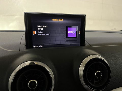 Audi A3 Sportback 35 TFSI 150PK S-Line Black Edition Virtual