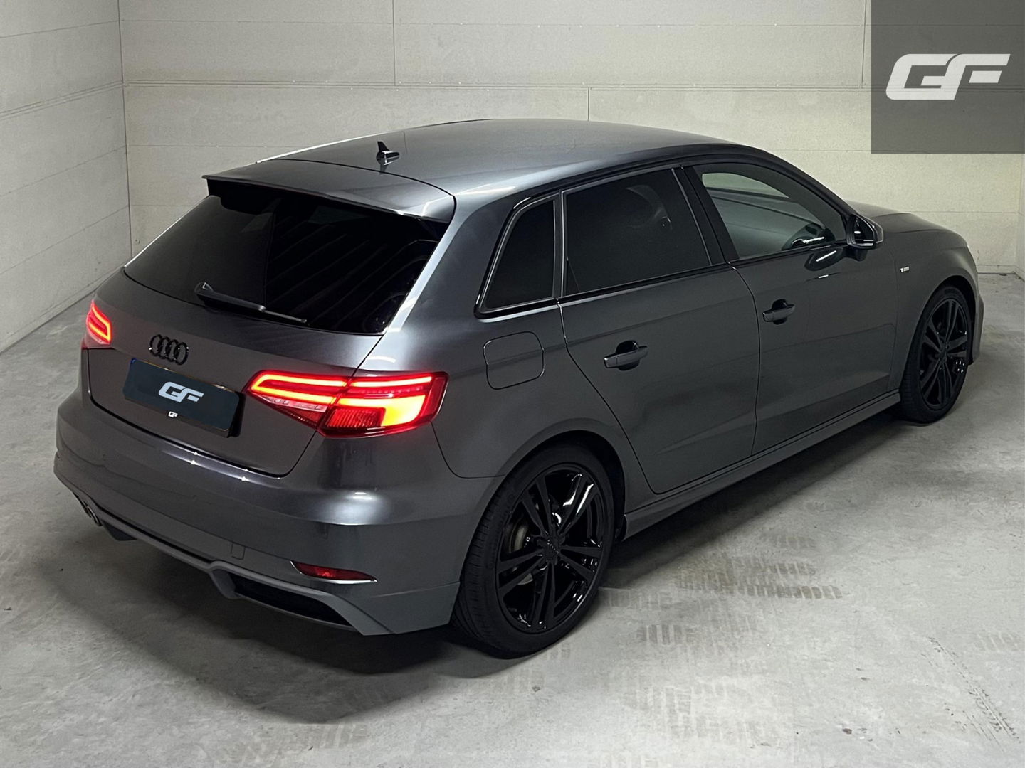 Audi A3 Sportback 35 TFSI 150PK S-Line Black Edition Virtual