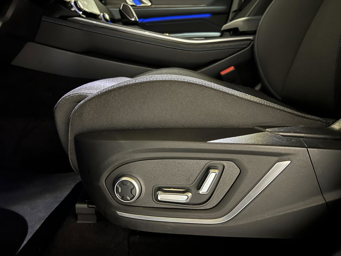 Lynk & Co 01 1.5 Plug-in Black Edition Sfeerver. 360° NAP