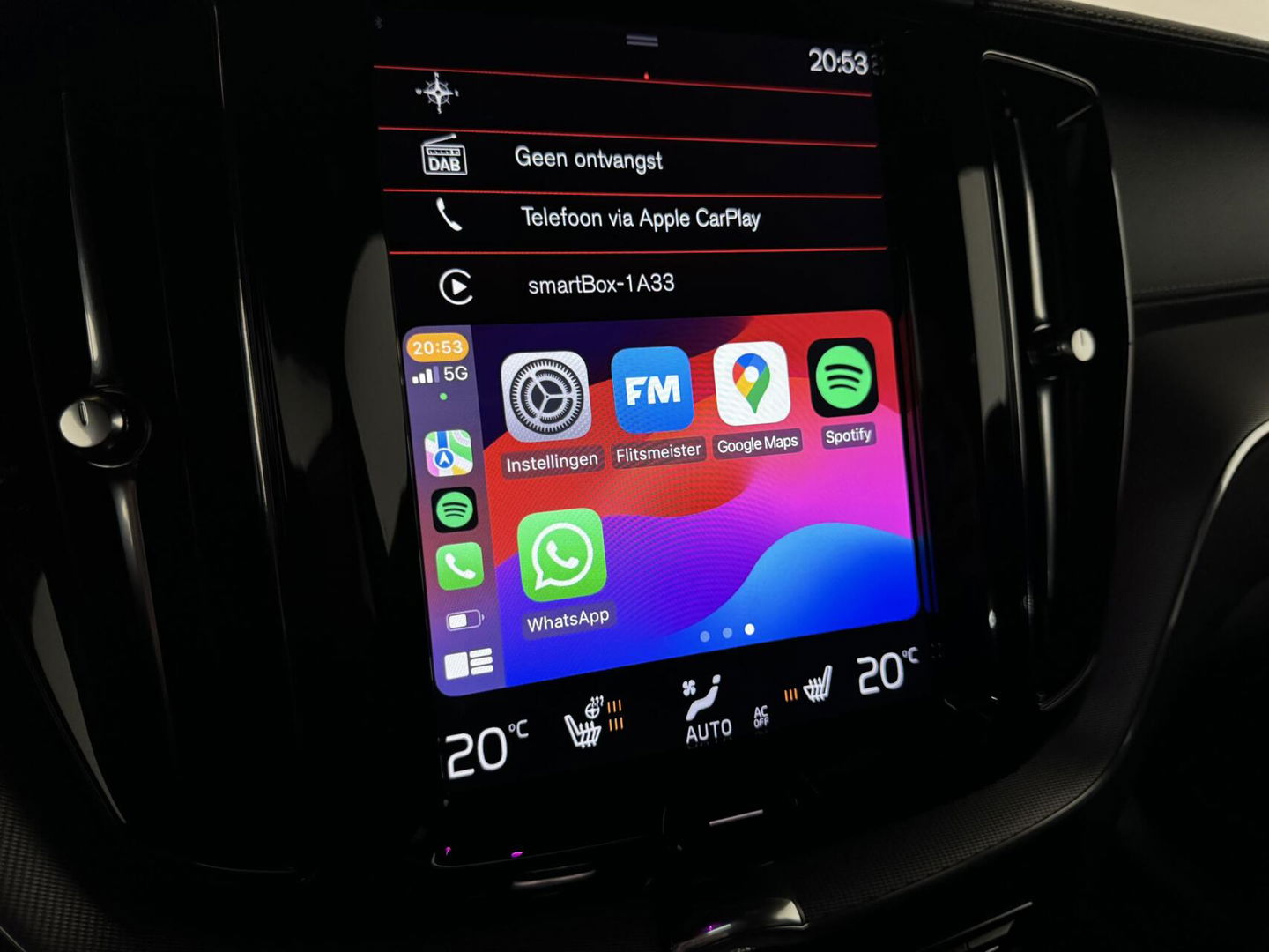 Volvo XC60 2.0 T8 Twin Engine AWD R-Design Luchtv. Pano H/K HUD 360°