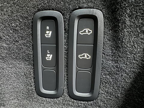 Volvo XC60 2.0 T8 Twin Engine AWD R-Design Luchtv. Pano H/K HUD 360°