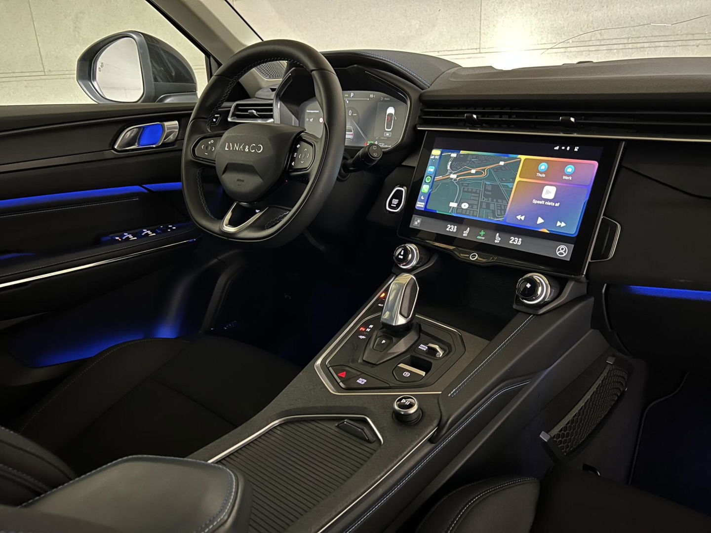 Lynk & Co 01 1.5 Plug-in Black Edition Sfeerver. 360° NAP