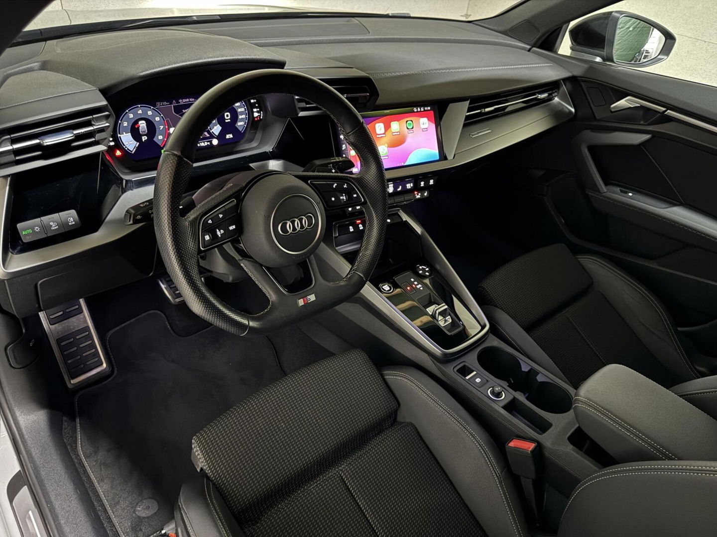 Audi A3 Sportback 35 TFSI S-Line Black Edition Pano CarPlay NAP