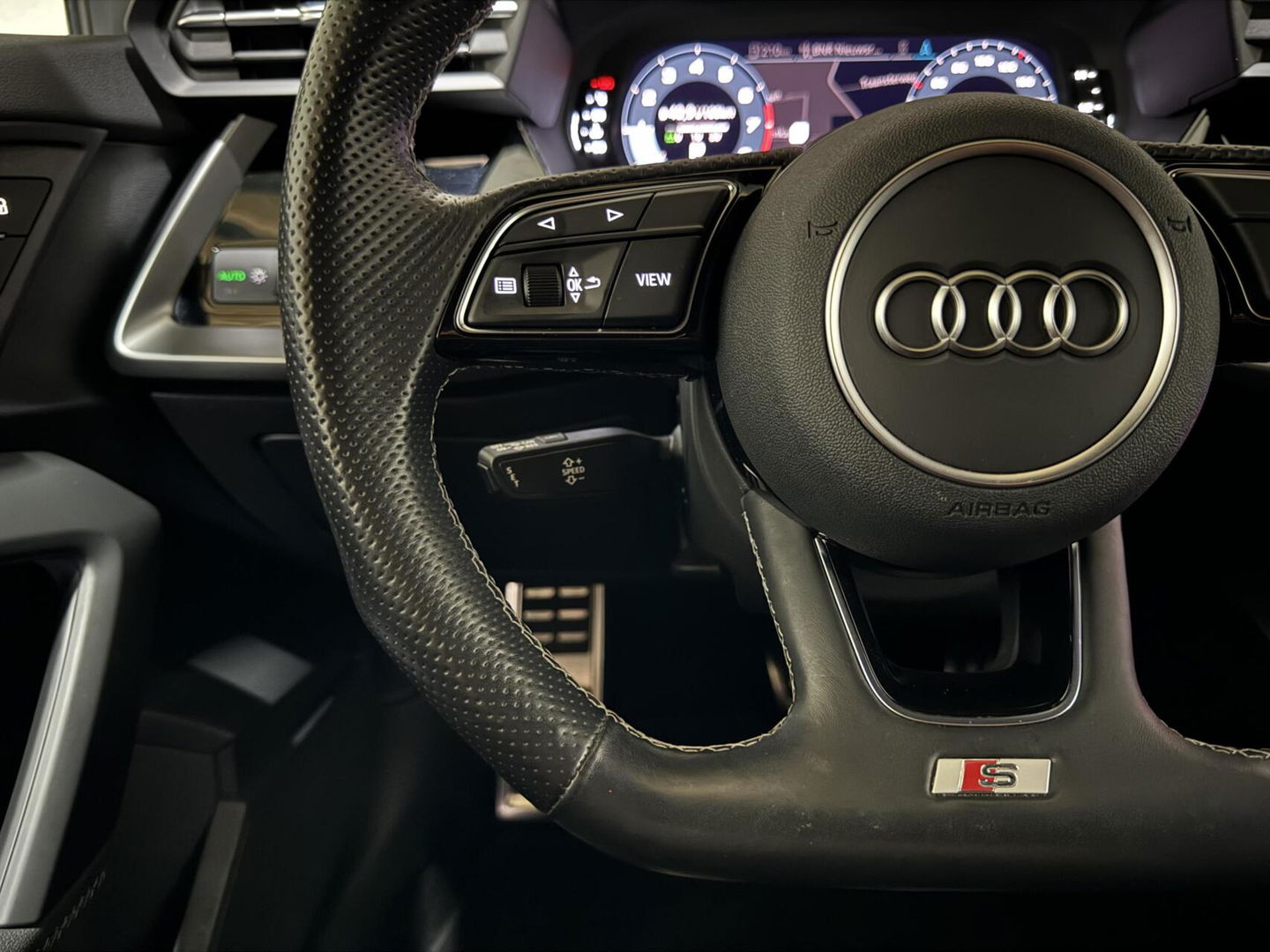 Audi A3 Sportback 35 TFSI S-Line Black Edition Pano CarPlay NAP