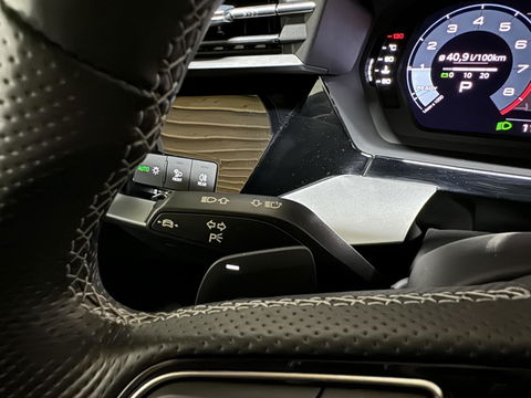 Audi A3 Sportback 35 TFSI S-Line Black Edition Pano CarPlay NAP