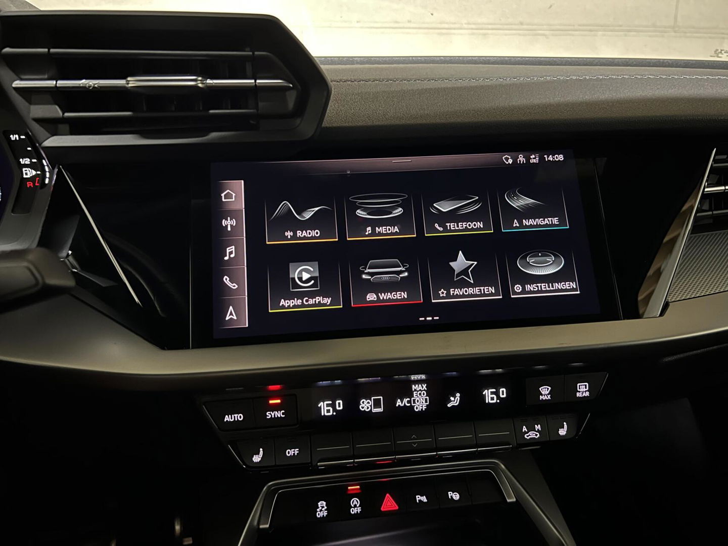Audi A3 Sportback 35 TFSI S-Line Black Edition Pano CarPlay NAP