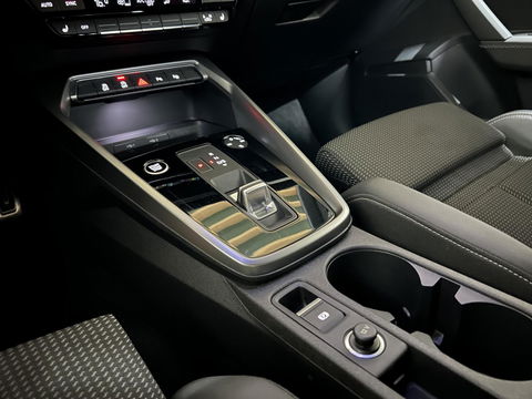 Audi A3 Sportback 35 TFSI S-Line Black Edition Pano CarPlay NAP