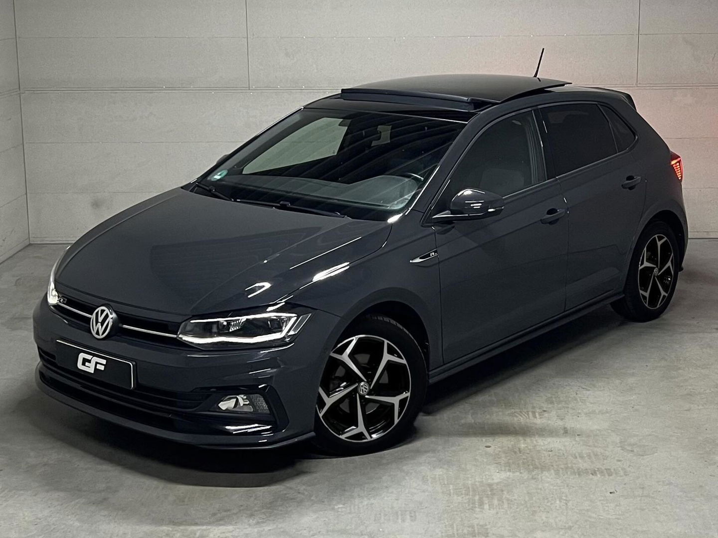 Volkswagen Polo 1.0 TSI 3x R-Line Pano Virtual CarPlay Camera Trekh. NAP