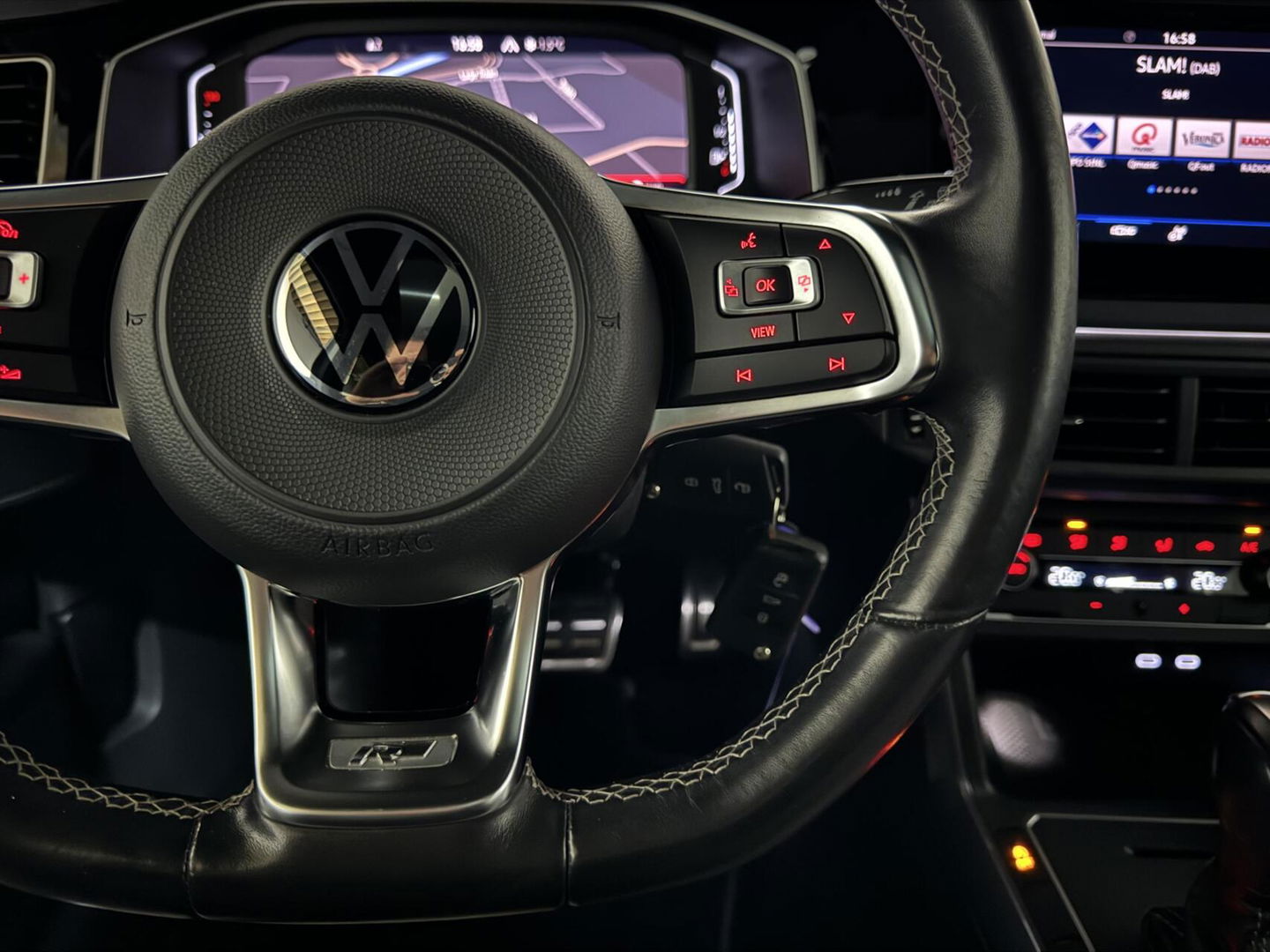 Volkswagen Polo 1.0 TSI 3x R-Line Pano Virtual CarPlay Camera Trekh. NAP