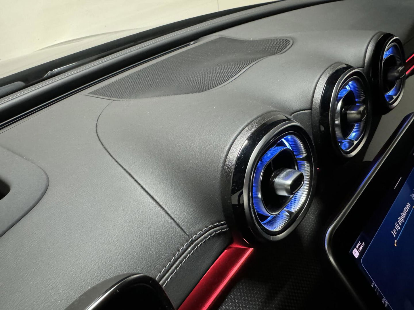 Mercedes-Benz C-Klasse Estate 200 AMG Pano Laser HUD 360° Sfeer Trekh NAP