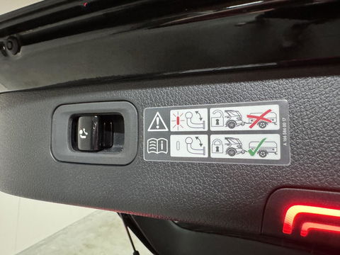 Mercedes-Benz C-Klasse Estate 200 AMG Pano Laser HUD 360° Sfeer Trekh NAP