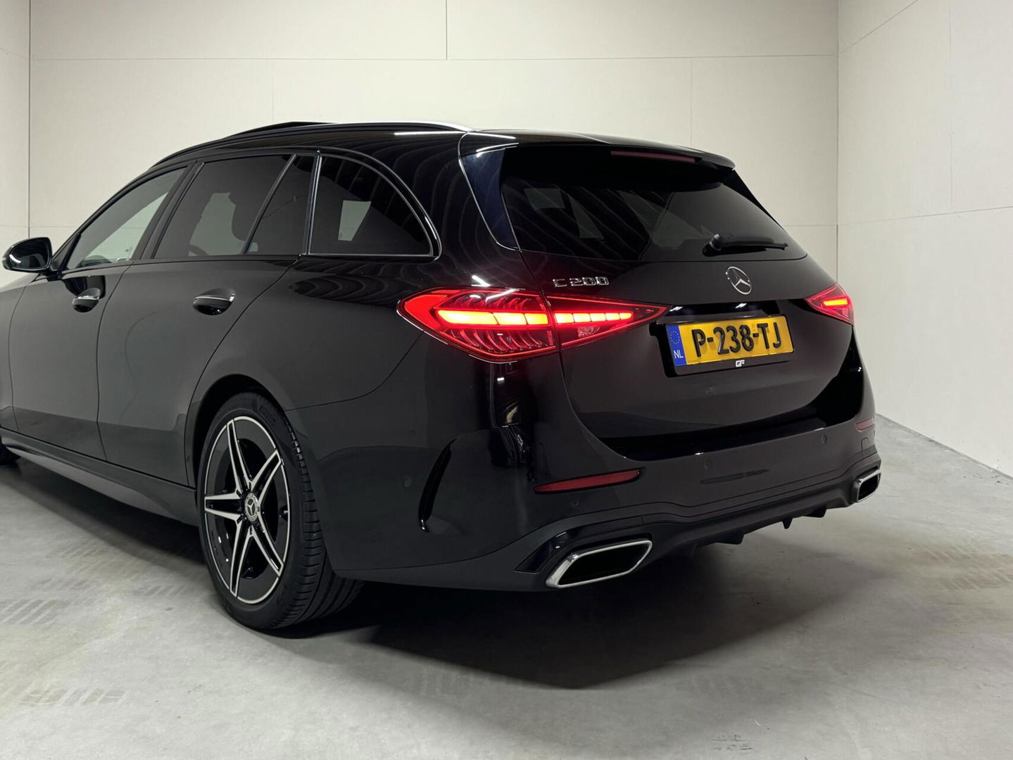 Mercedes-Benz C-Klasse Estate 200 AMG Pano Laser HUD 360° Sfeer Trekh NAP