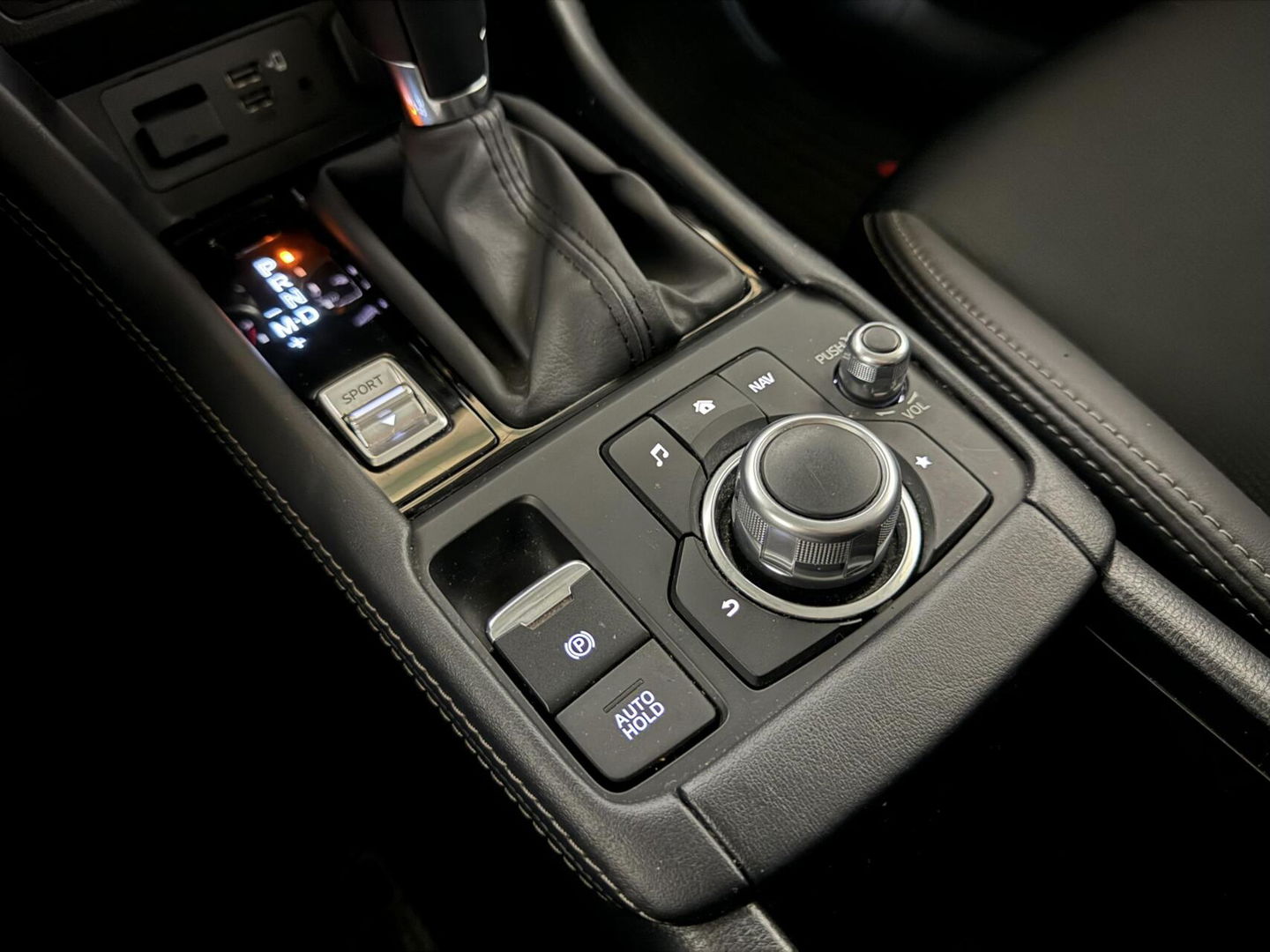 Mazda CX-3 2.0 SkyActiv-G 120 GT-M Bose HUD Carplay Camera ACC Trekh.