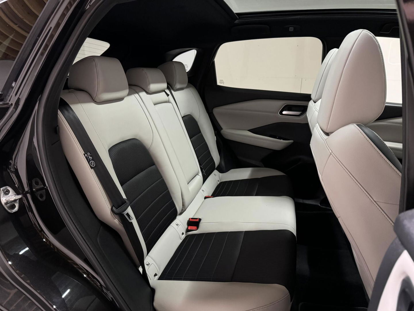 Nissan QASHQAI 1.3 DIG-T Tekna+ Pano 360° HUD Carplay ACC