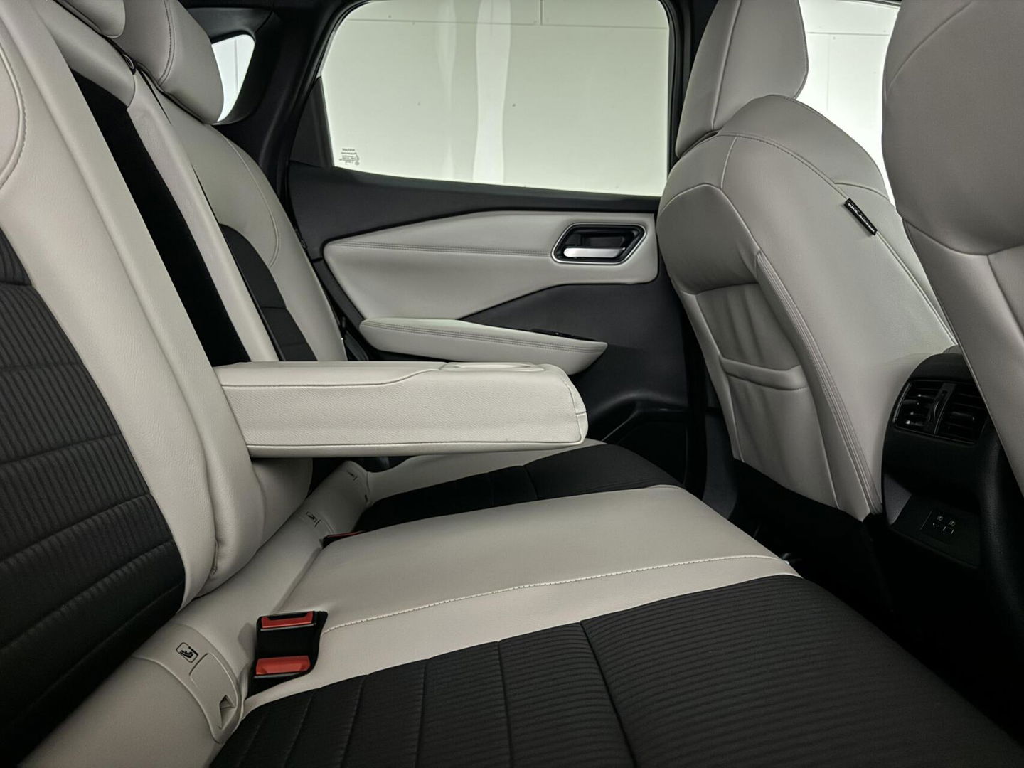 Nissan QASHQAI 1.3 DIG-T Tekna+ Pano 360° HUD Carplay ACC