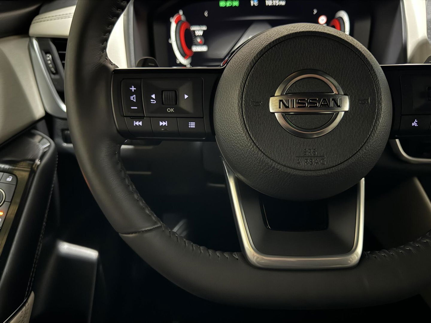 Nissan QASHQAI 1.3 DIG-T Tekna+ Pano 360° HUD Carplay ACC