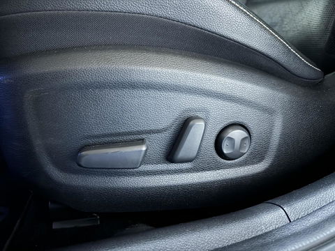 Kia XCeed 1.6 GDi PHEV ExecutiveLine Pano Leer ACC Camera Trekh. NAP