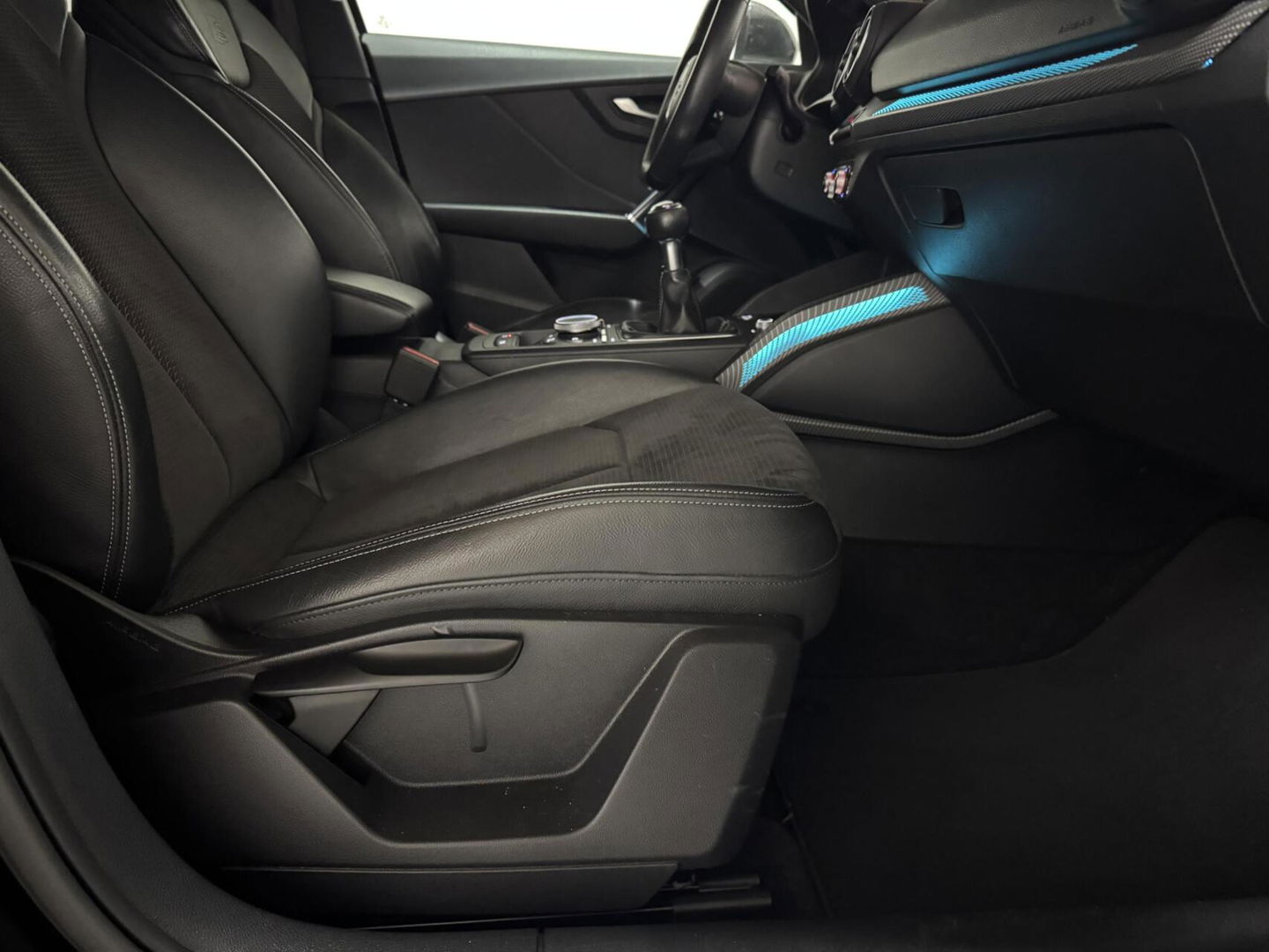 Audi Q2 35 TFSI S-Line Black Edition Virtual Sfeer Camera NAP