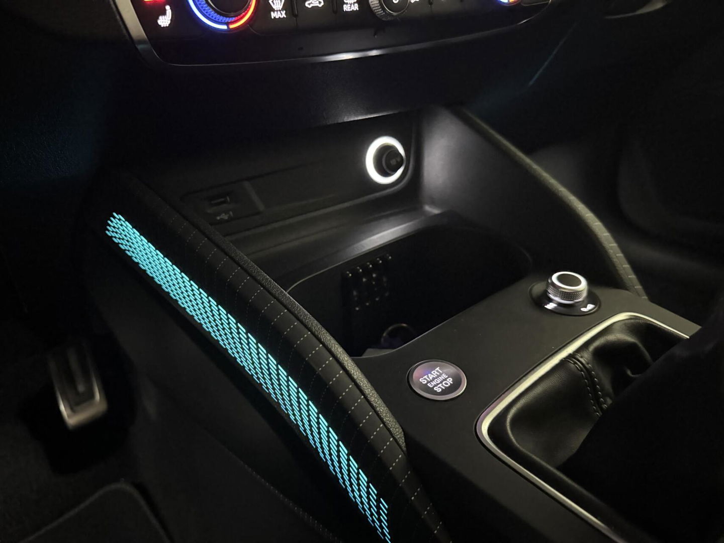 Audi Q2 35 TFSI S-Line Black Edition Virtual Sfeer Camera NAP