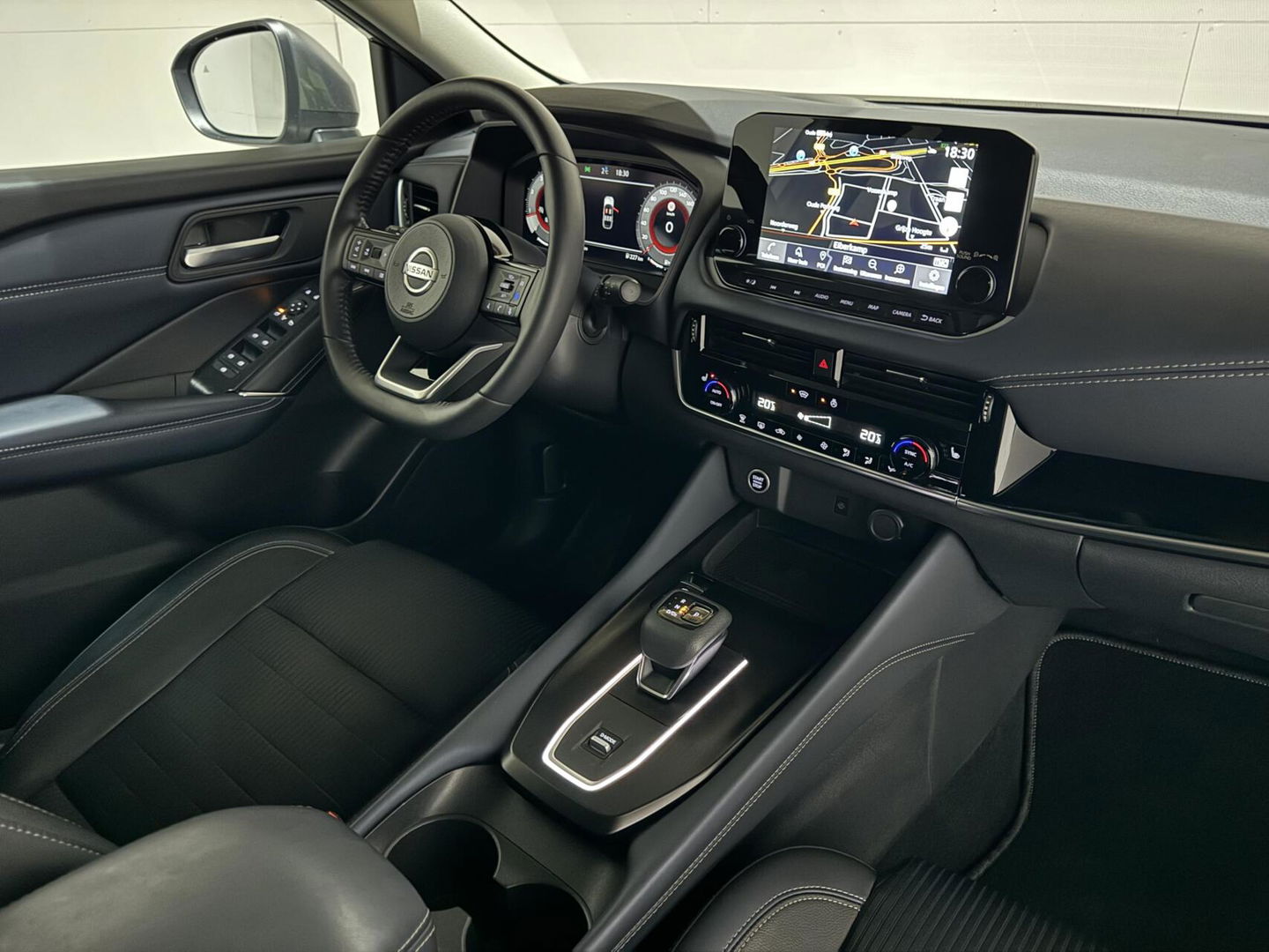 Nissan QASHQAI 1.3 MHEV Tekna+ Pano 360° CarPlay ACC Virtual