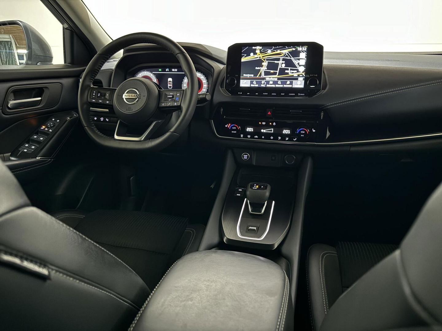 Nissan QASHQAI 1.3 MHEV Tekna+ Pano 360° CarPlay ACC Virtual