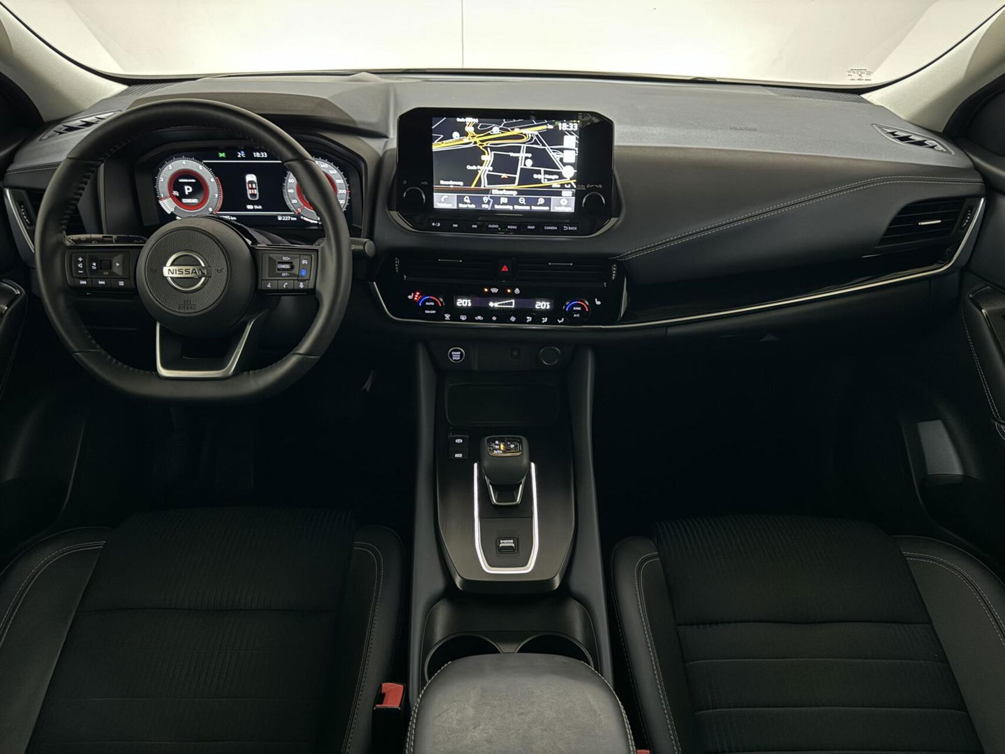 Nissan QASHQAI 1.3 MHEV Tekna+ Pano 360° CarPlay ACC Virtual