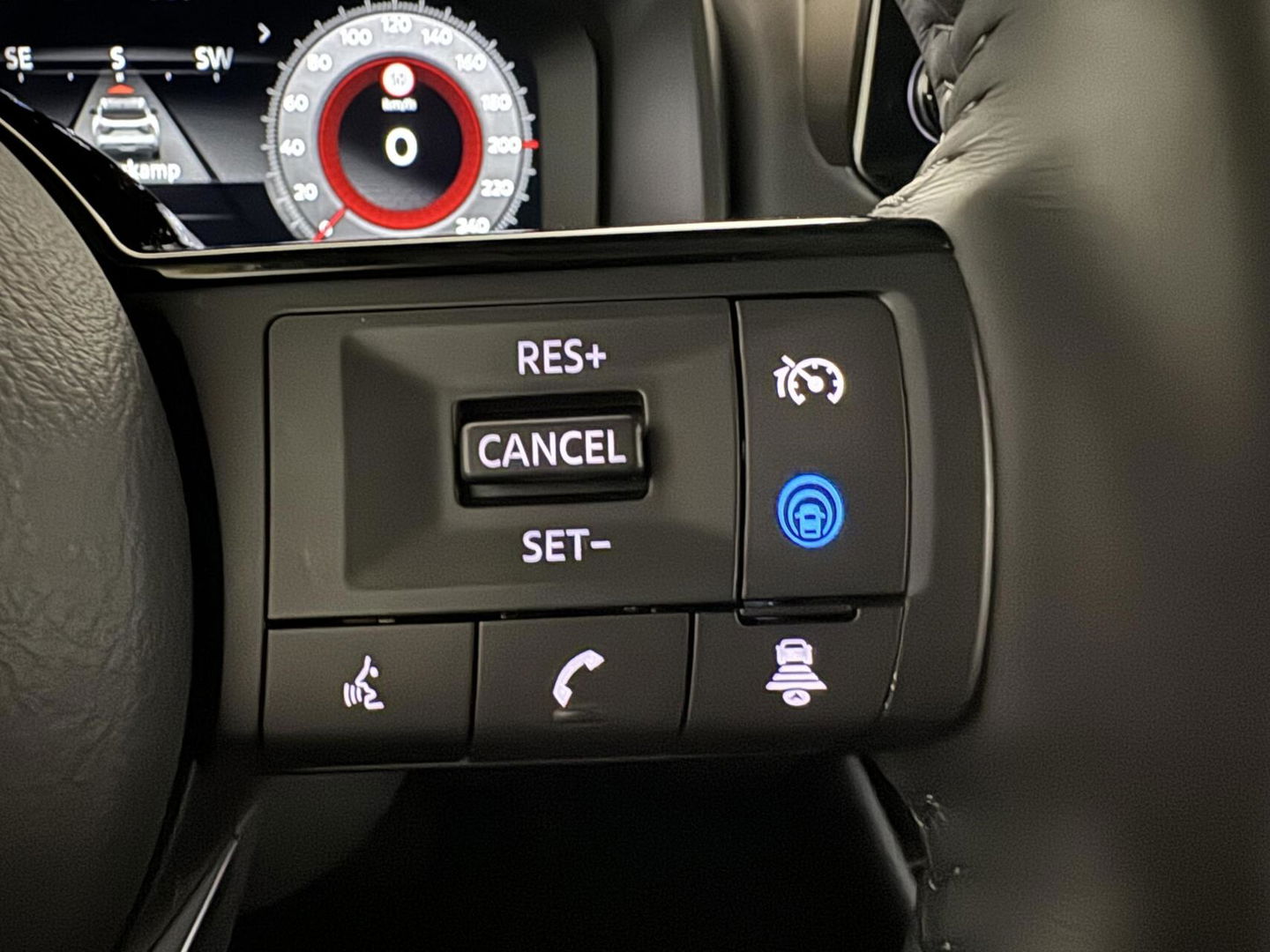 Nissan QASHQAI 1.3 MHEV Tekna+ Pano 360° CarPlay ACC Virtual