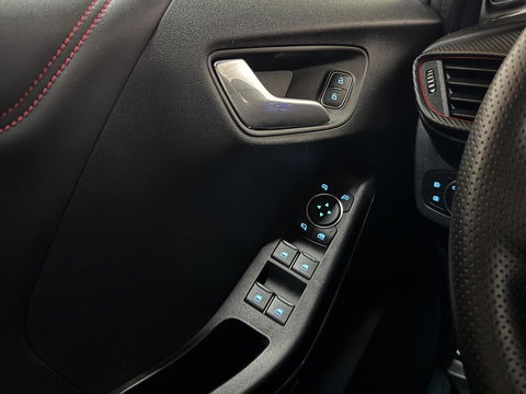 Ford Puma 1.0 EcoBoost Hybrid ST-Line X 155pk B&O Carplay Camera