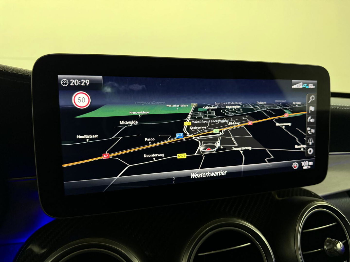 Mercedes-Benz C-Klasse 300e 4MATIC AMG Pano Burmester 360° Luchtvering