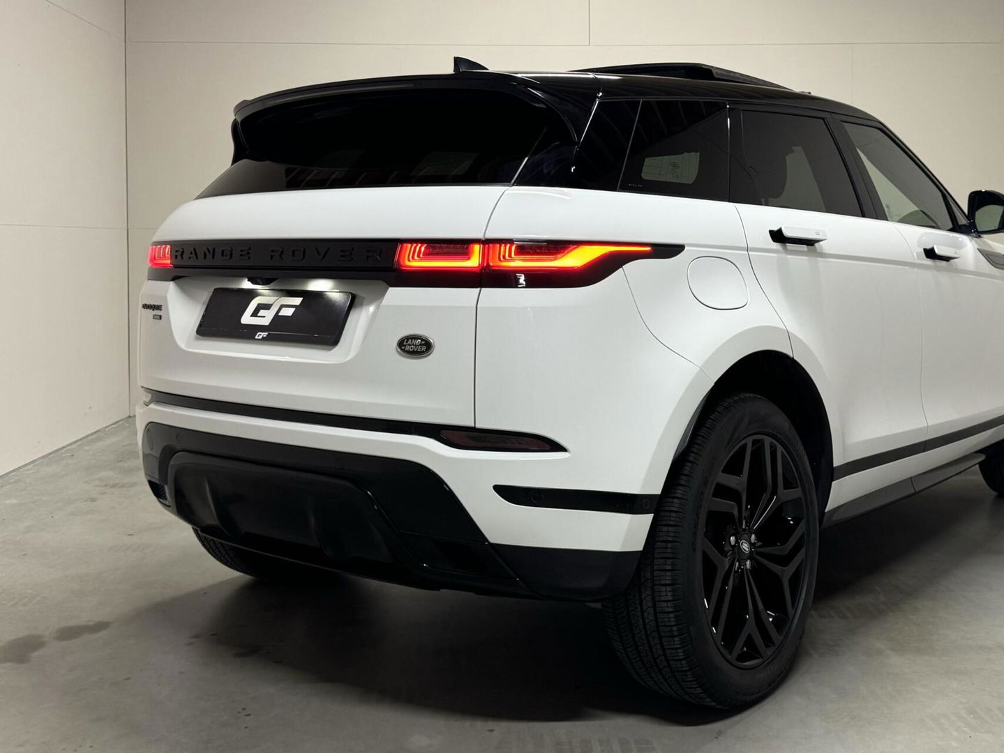 Land Rover Range Rover Evoque 1.5 P300e AWD R-Dynamic Pano HUD 360° CarPlay