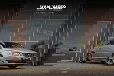 Volvo V70 - 1.6 T4F Summum | Automaat | Dakraam | Trekhaak | 18 inch | Xenon | PDC | Navi | Bluetooth | Cruise control | Climate control | 180 pk | Leer | NL auto | Origineel