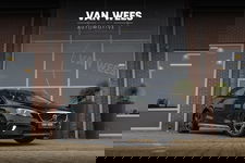 Volvo V40 - Cross Country 1.6 T4 Momentum | Automaat | 2e eigenaar | 180 pk | 18 inch | Xenon | Navi | Stoelverwarming | Cruise control | PDC | Climate control | Roofrails