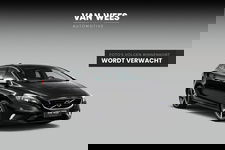 Volvo V40 - 2.0 T2 R-Design | 2e eigenaar | Navigatie | 17 inch | Climate control | Alcantara/leer | Sportstoelen | PDC | Cruise control | Sportstuur | 122 pk